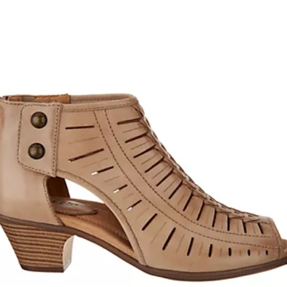 Earth Origins Tan Mules with Perforated Design